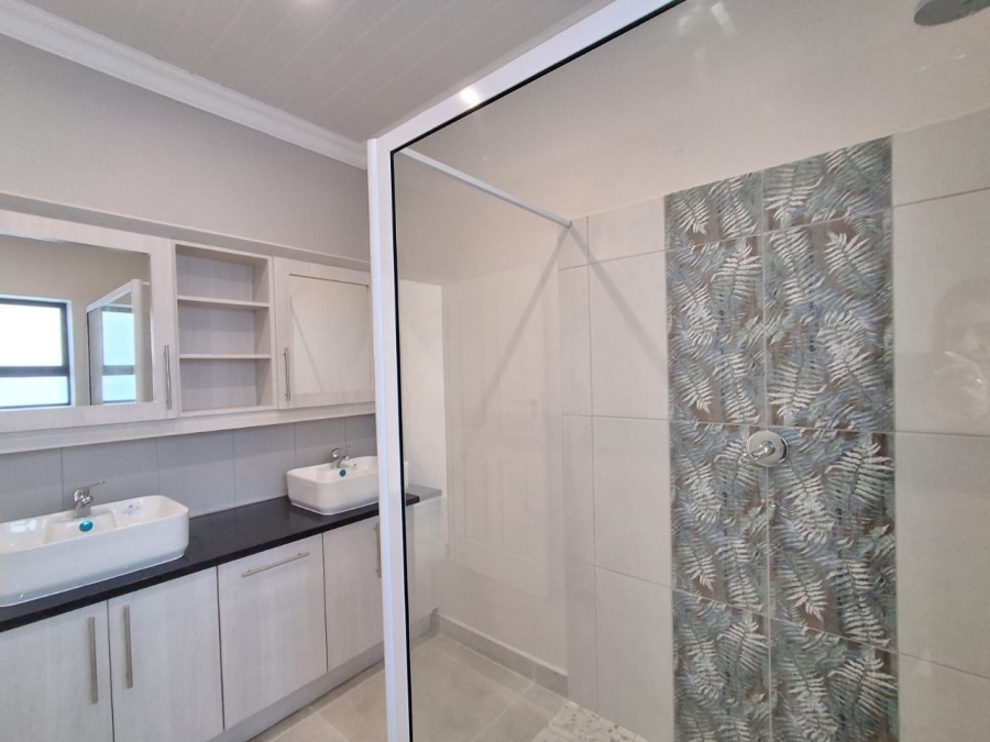 3 Bedroom Property for Sale in Stilbaai Wes Western Cape